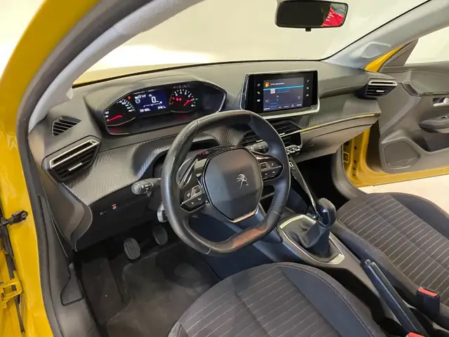 Peugeot 208 view 15