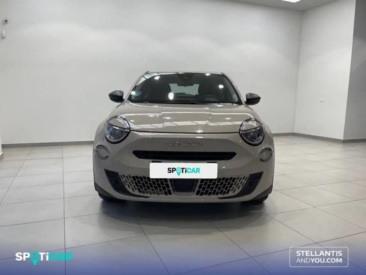 Fiat 600 MHEV 1.2 74kW (100CV) DDCT - Gris - 2