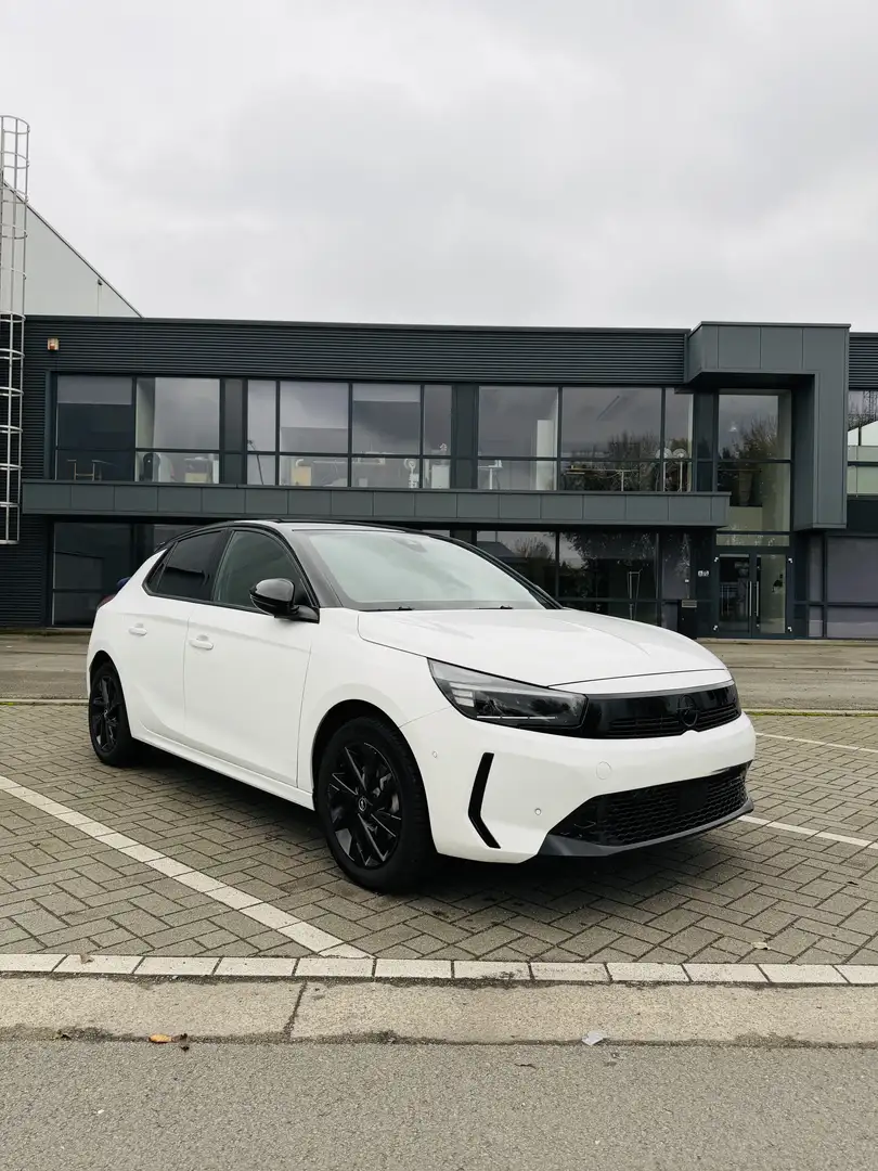 Opel Corsa Opel Corsa 1.2 turbo GS-line AUT. Wit - 1