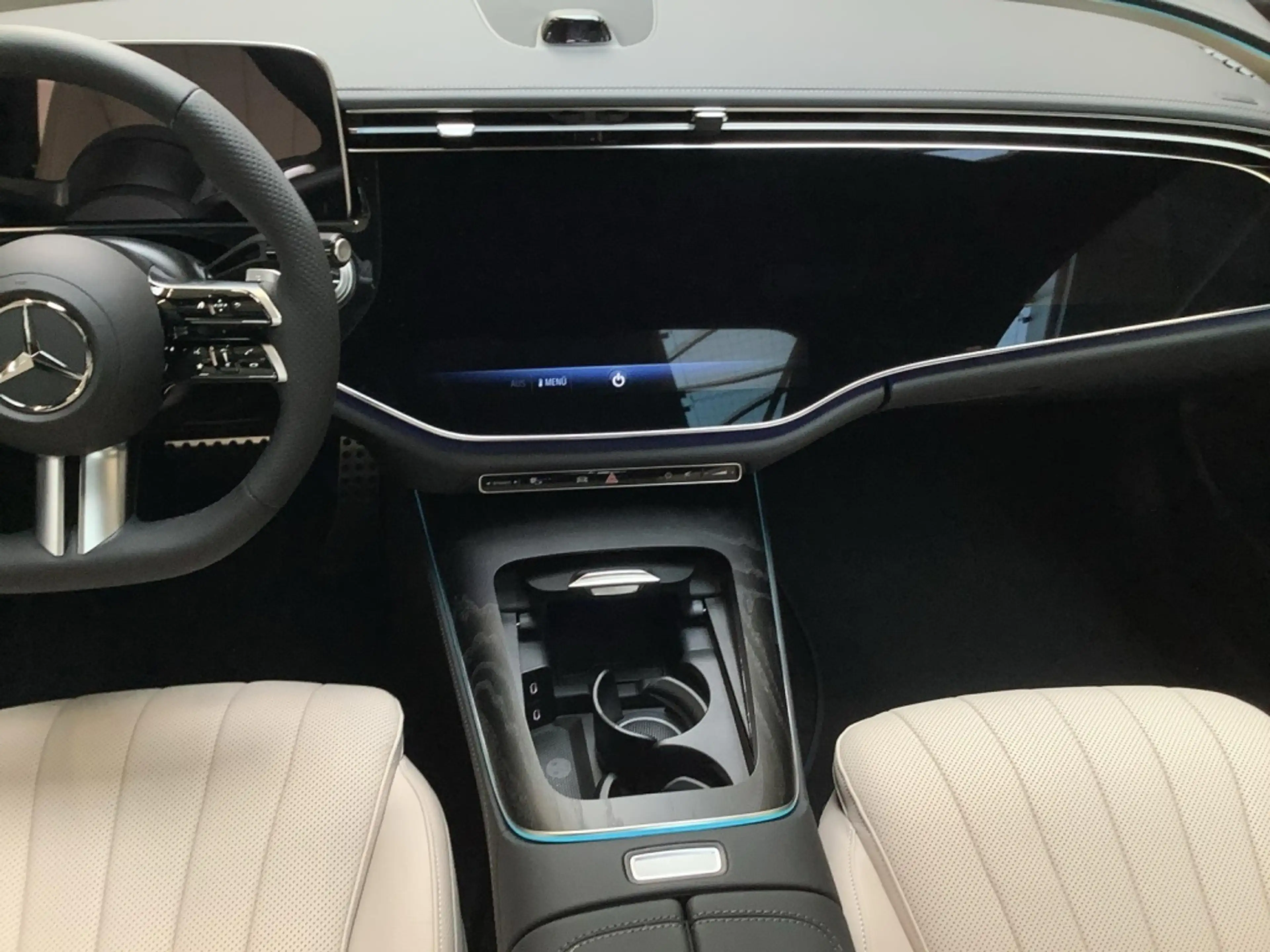 Mercedes-Benz E 450 d 4M T AMG/Night/Digital/Panorama-SD/360°K — photo 13