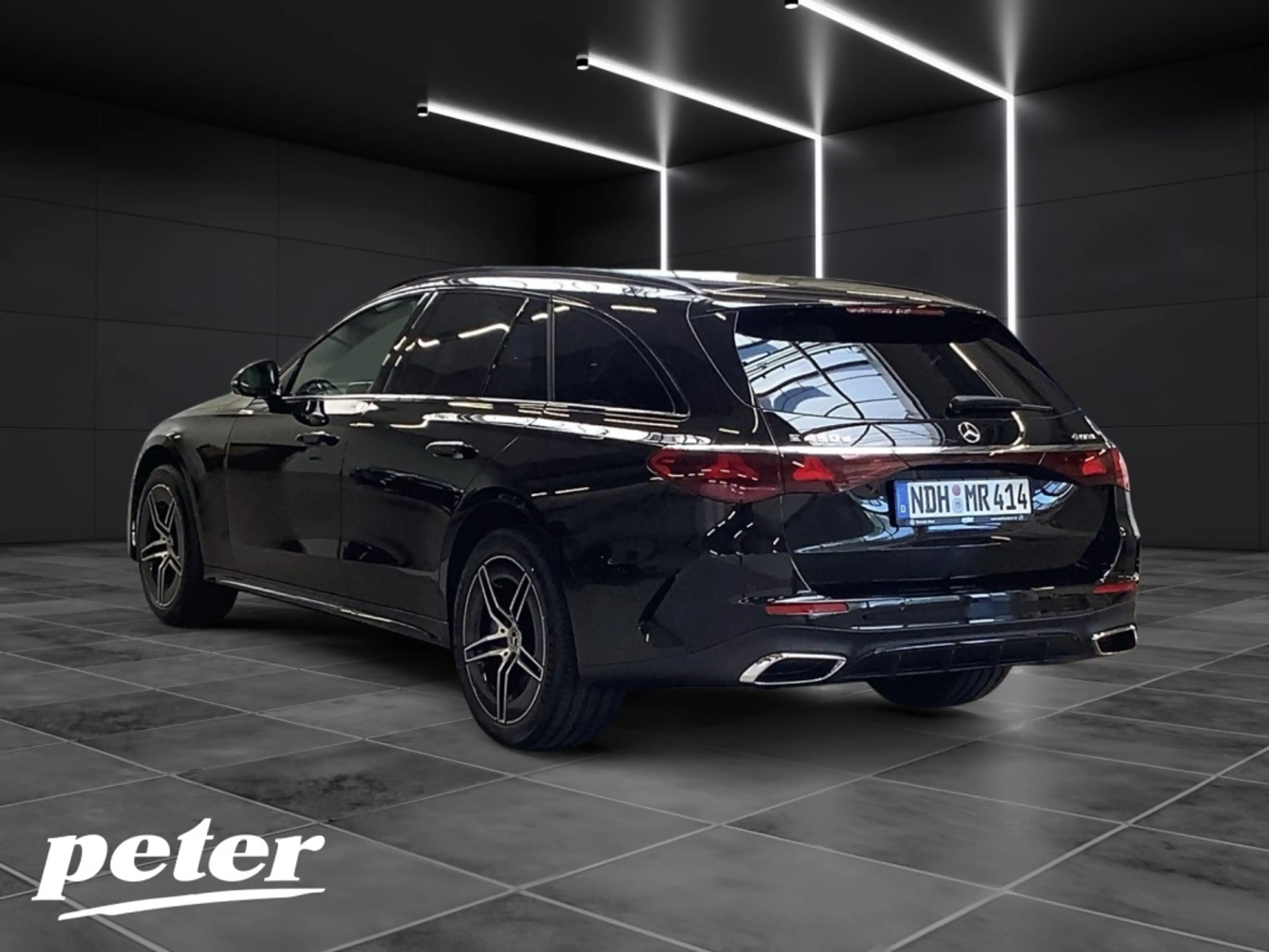Mercedes-Benz E 450 d 4M T AMG/Night/Digital/Panorama-SD/360°K — photo 3