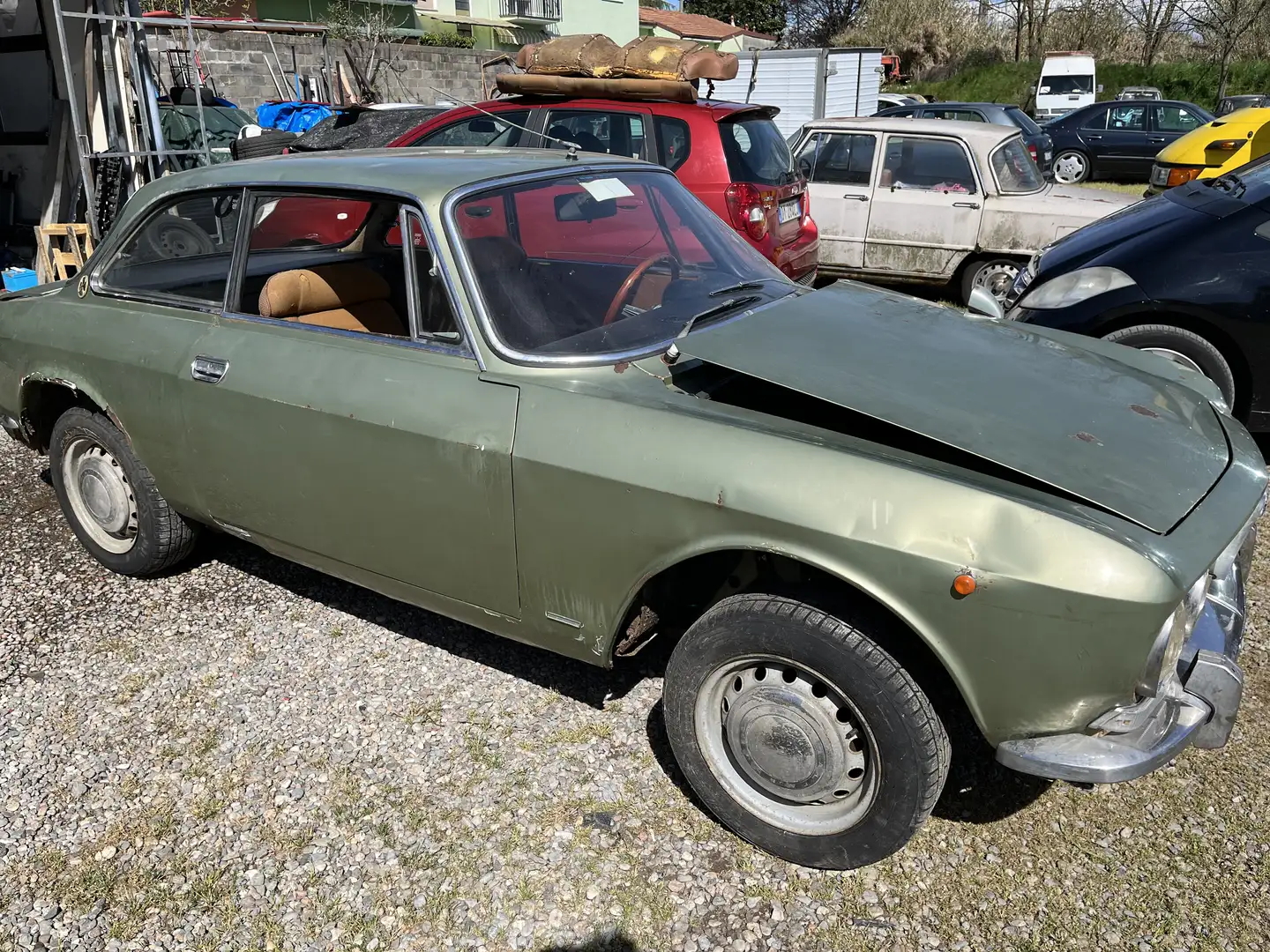 Alfa Romeo GT 1750 - 2