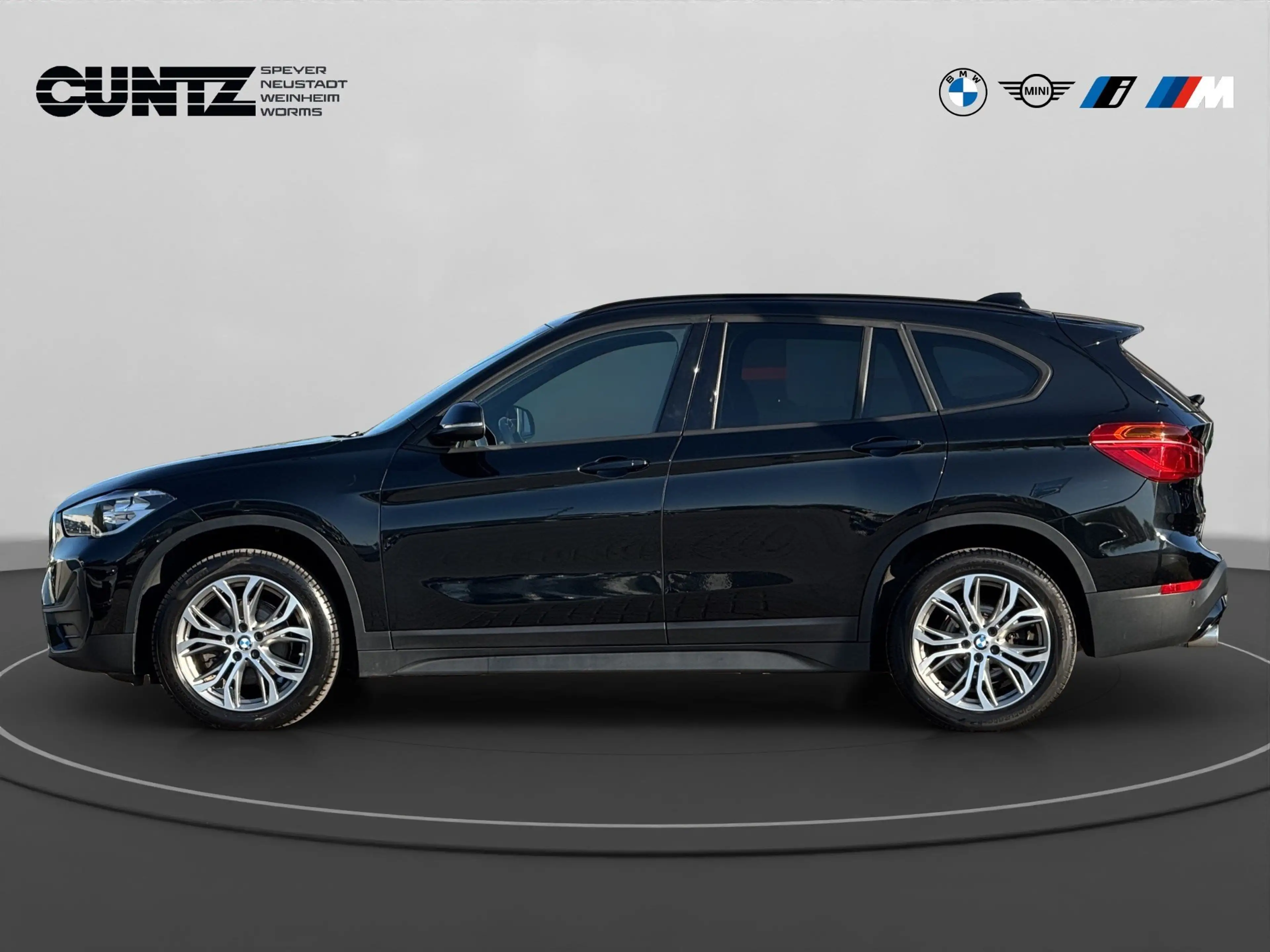 BMW X1 sDrive18i Advantage Anhängerkupplung Lordosenstütz — photo 9