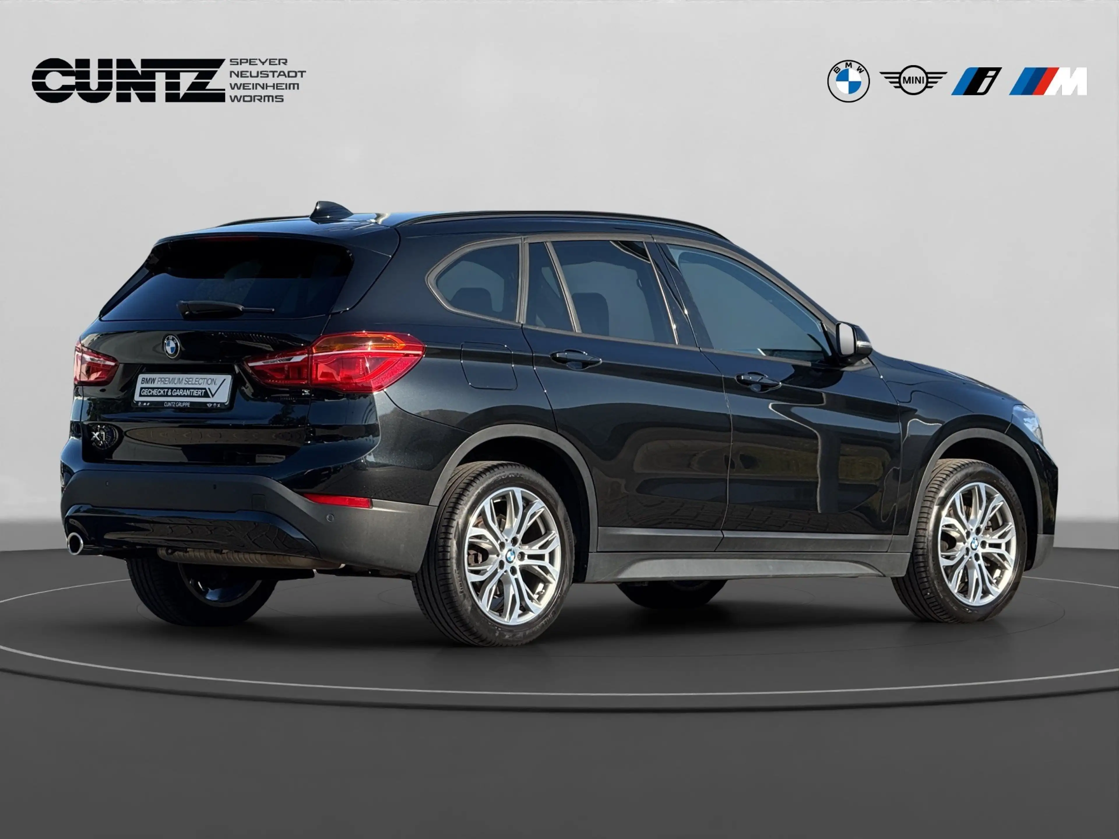BMW X1 sDrive18i Advantage Anhängerkupplung Lordosenstütz — photo 6