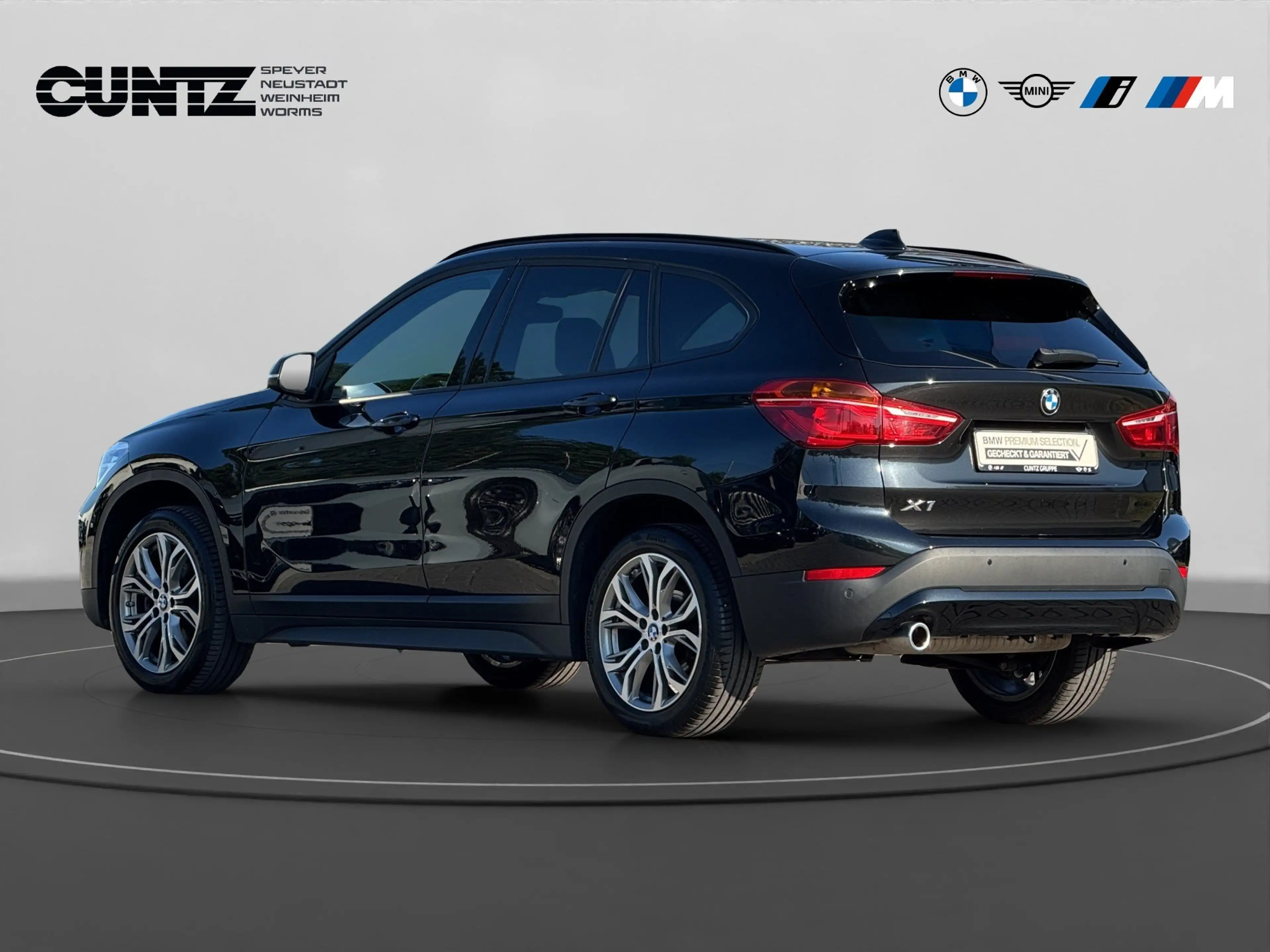 BMW X1 sDrive18i Advantage Anhängerkupplung Lordosenstütz — photo 8