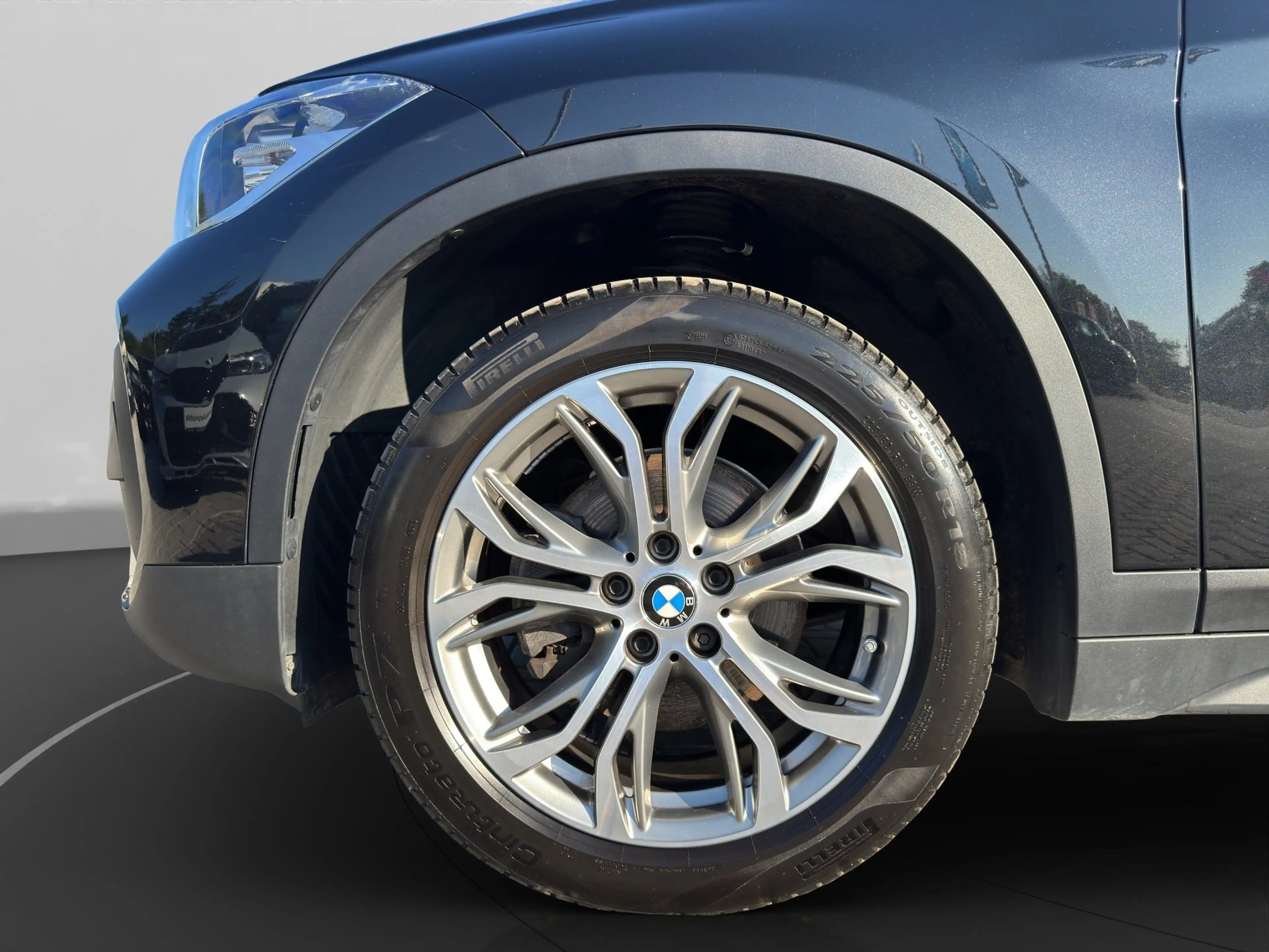 BMW X1 sDrive18i Advantage Anhängerkupplung Lordosenstütz — photo 11