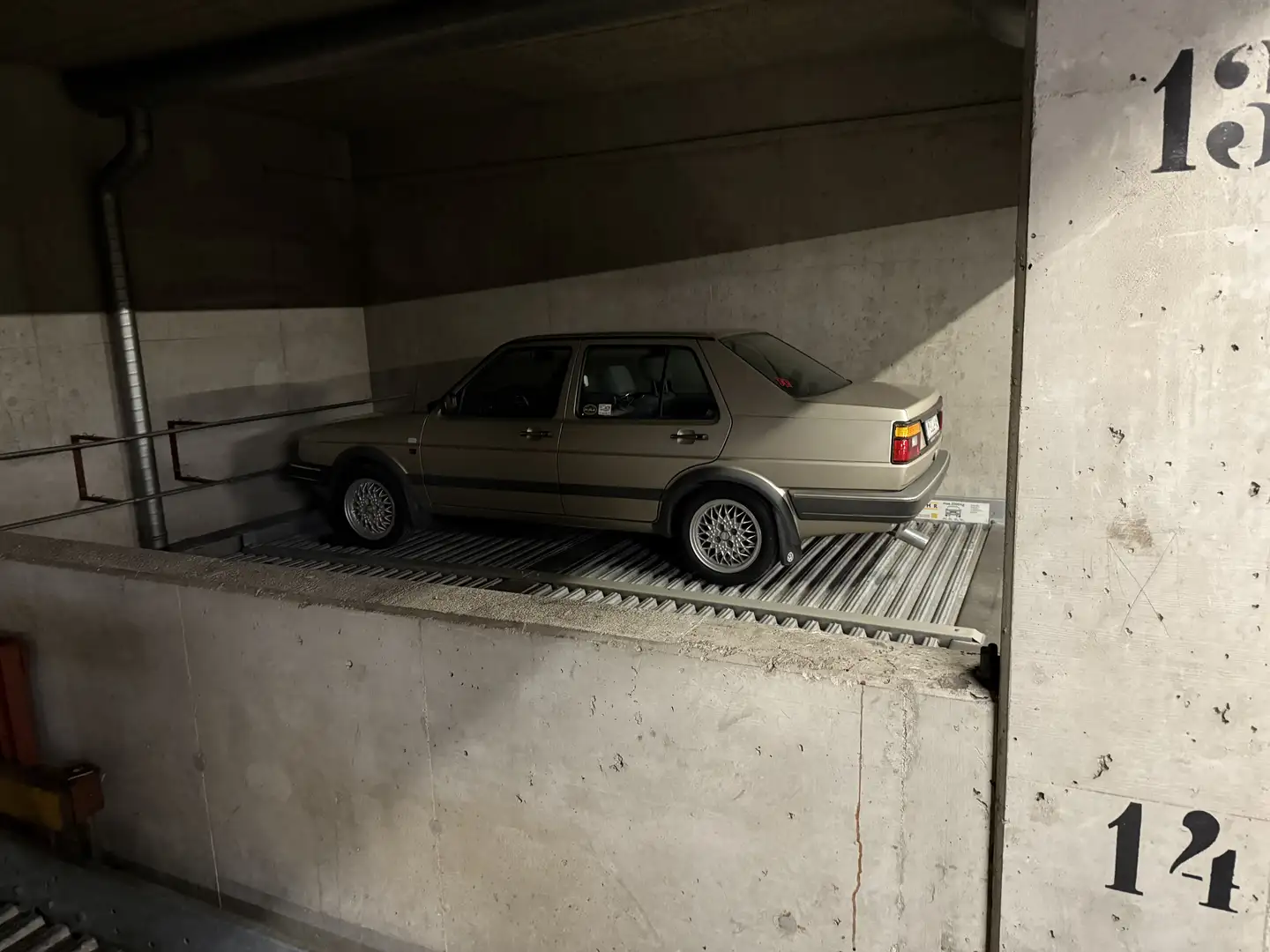 Volkswagen Jetta 1.6 PN CL - 2