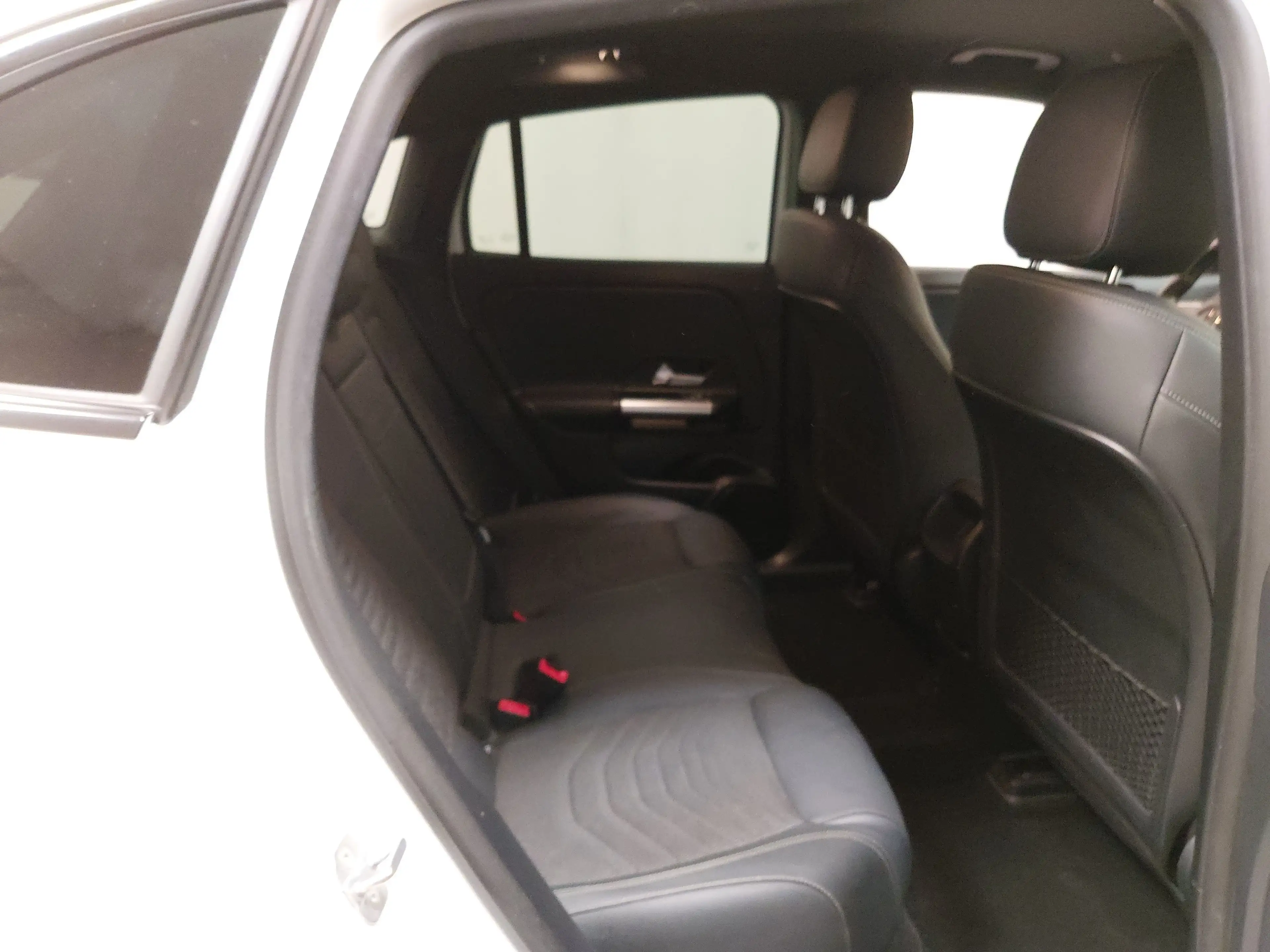Mercedes-Benz EQA NAVI LED RADIO TEMPO MFL SHZ VC KAMERA RFK — photo 12