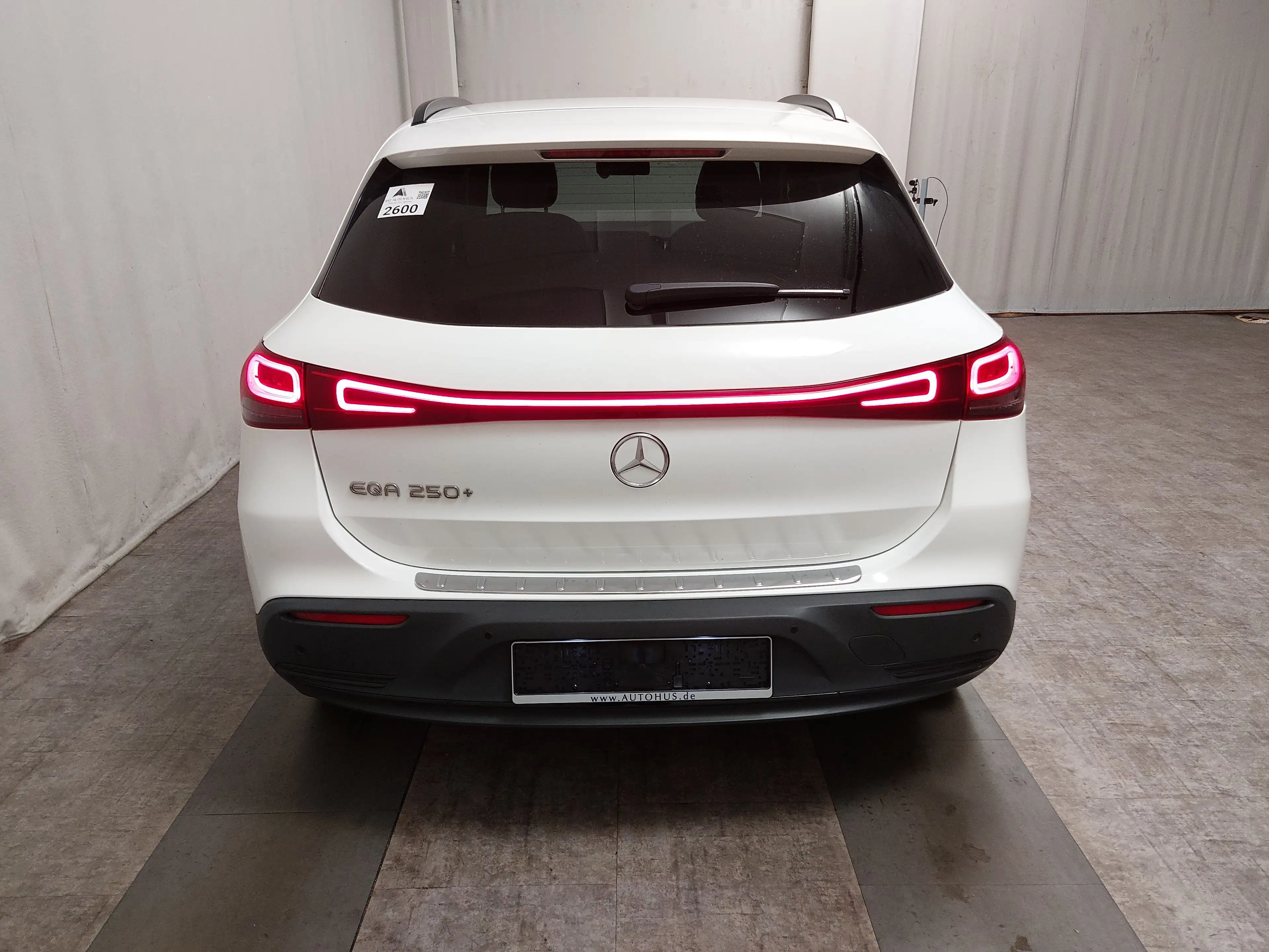 Mercedes-Benz EQA NAVI LED RADIO TEMPO MFL SHZ VC KAMERA RFK — photo 14