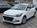 Hyundai i20 Automatik/LED/Scheckheft/1Hand Blanc - thumbnail 1