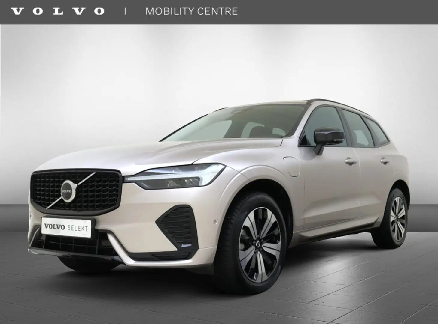 Volvo XC60 T6 Plus Dark | Trekhaak | 360° Camera | Panoramada Beige - 1
