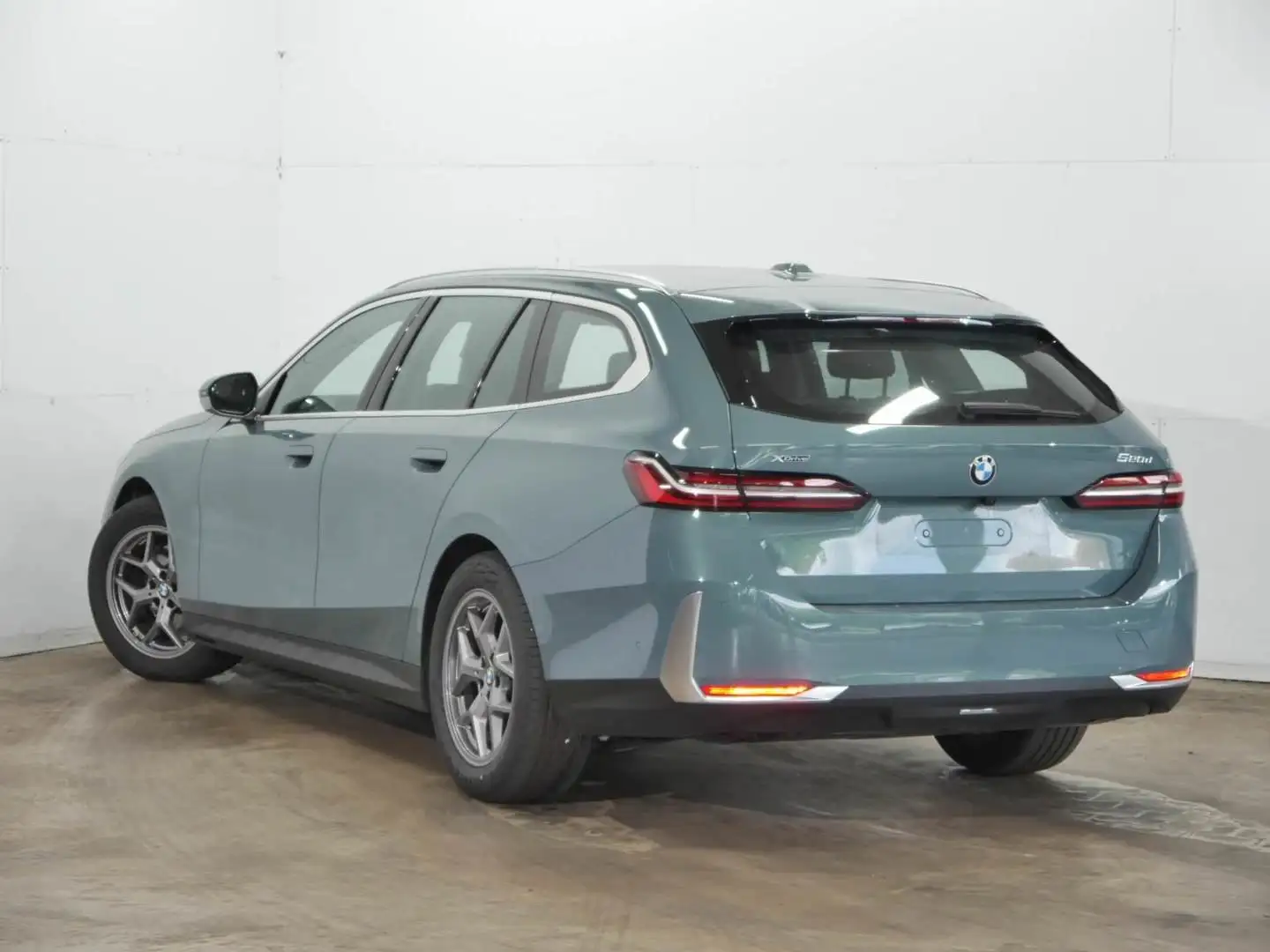 BMW 520 520 d xDrive NAVI KAM LED SHZ S-SITZ 1HD Grün - 2