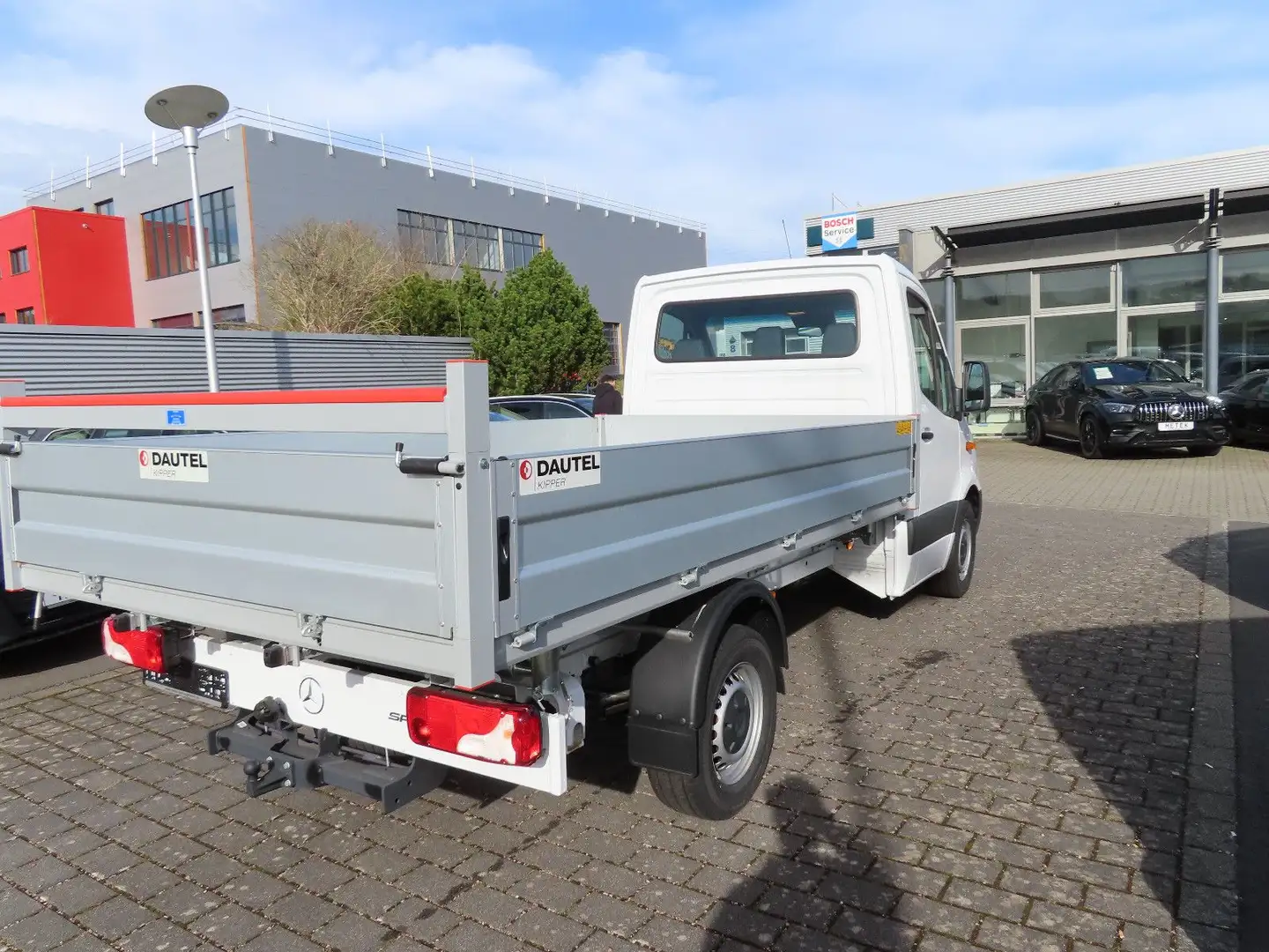 Mercedes-Benz Sprinter 317 DAUTEL Kipper AHKr Weiß - 2