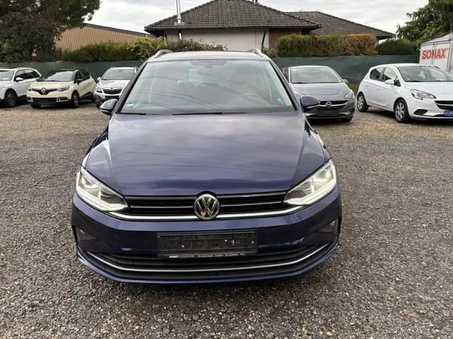 Volkswagen Golf Sportsvan Highline Klimaautomatik LED Licht Einparkhilfe AHK S Heft