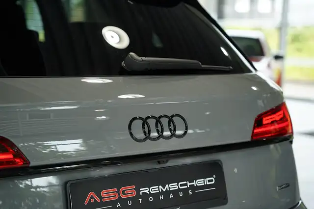 Audi Q5 view 15