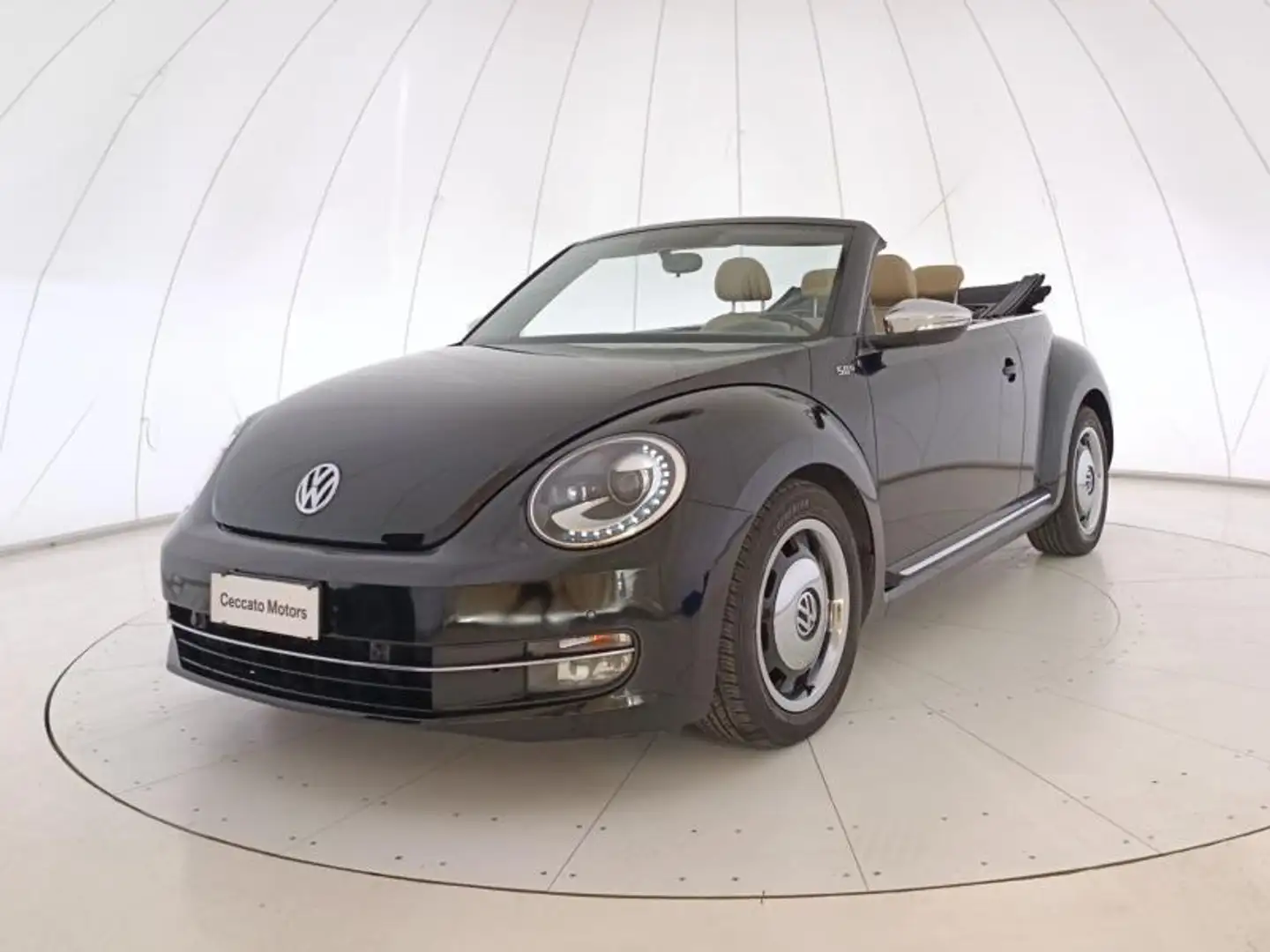 Volkswagen Maggiolino Cabrio 1.6 tdi Design 105cv Schwarz - 1