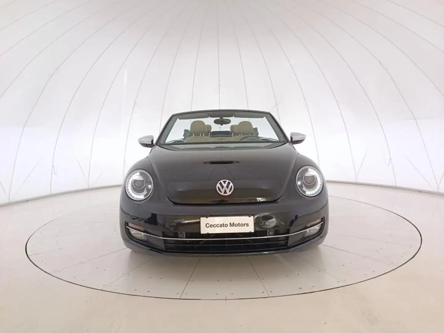 Volkswagen Maggiolino Cabrio 1.6 tdi Design 105cv Schwarz - 2
