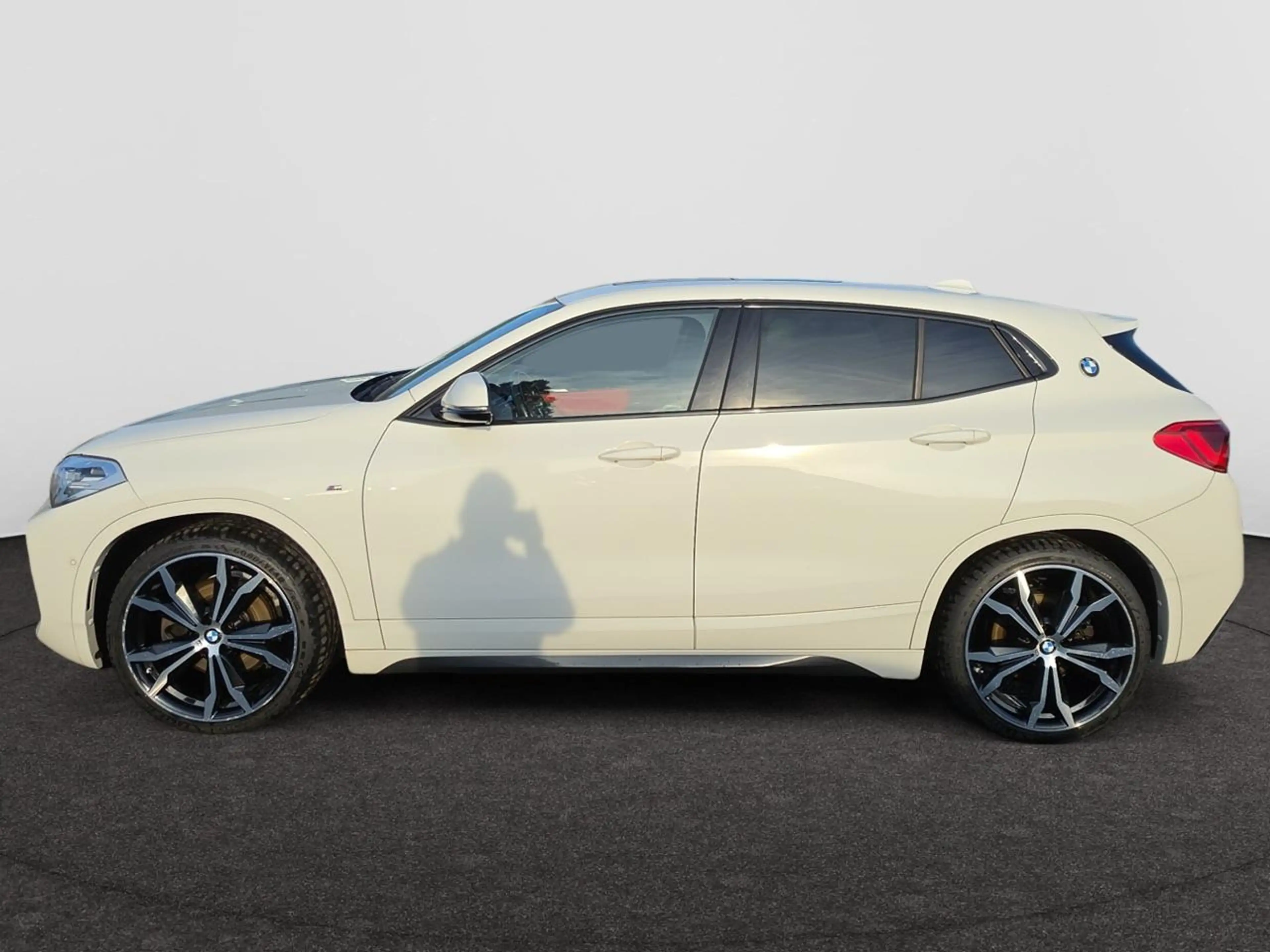 BMW X2 X2 2.0iAS xDrive20 (EU6c) — photo 2