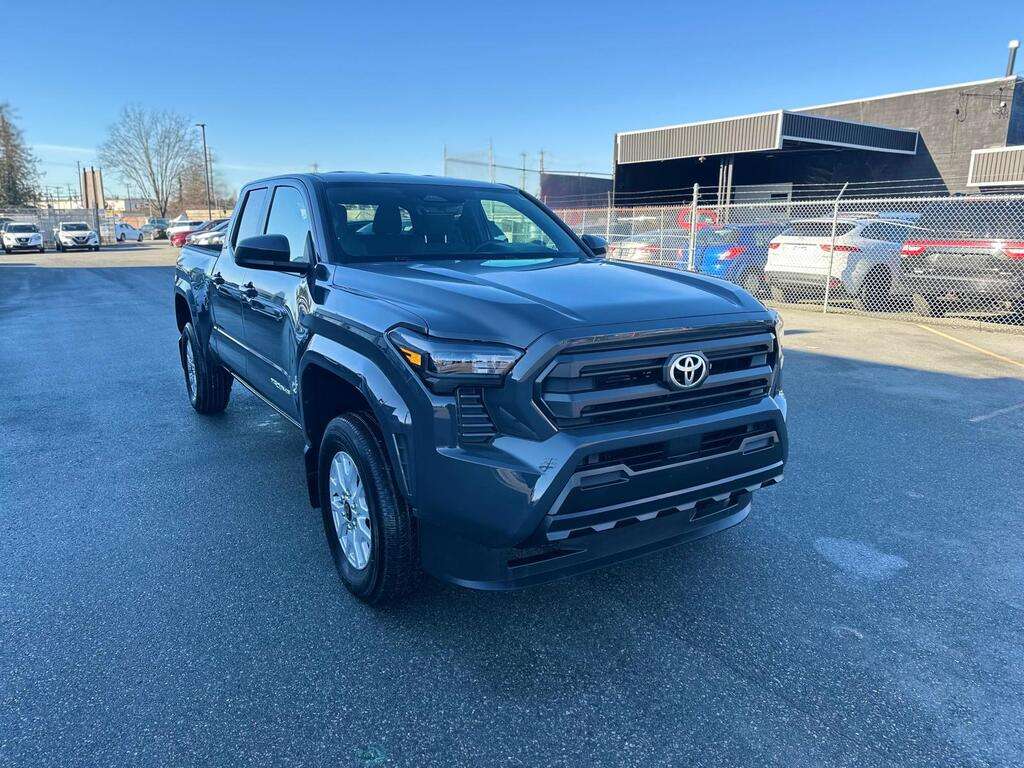 2024 Toyota Tacoma — view 3