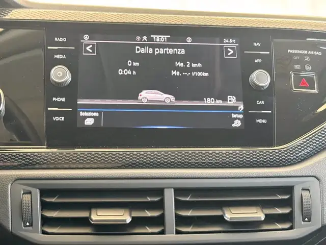 Volkswagen Polo view 24