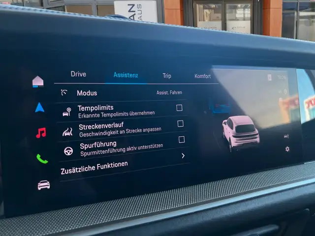 Porsche Cayenne view 12