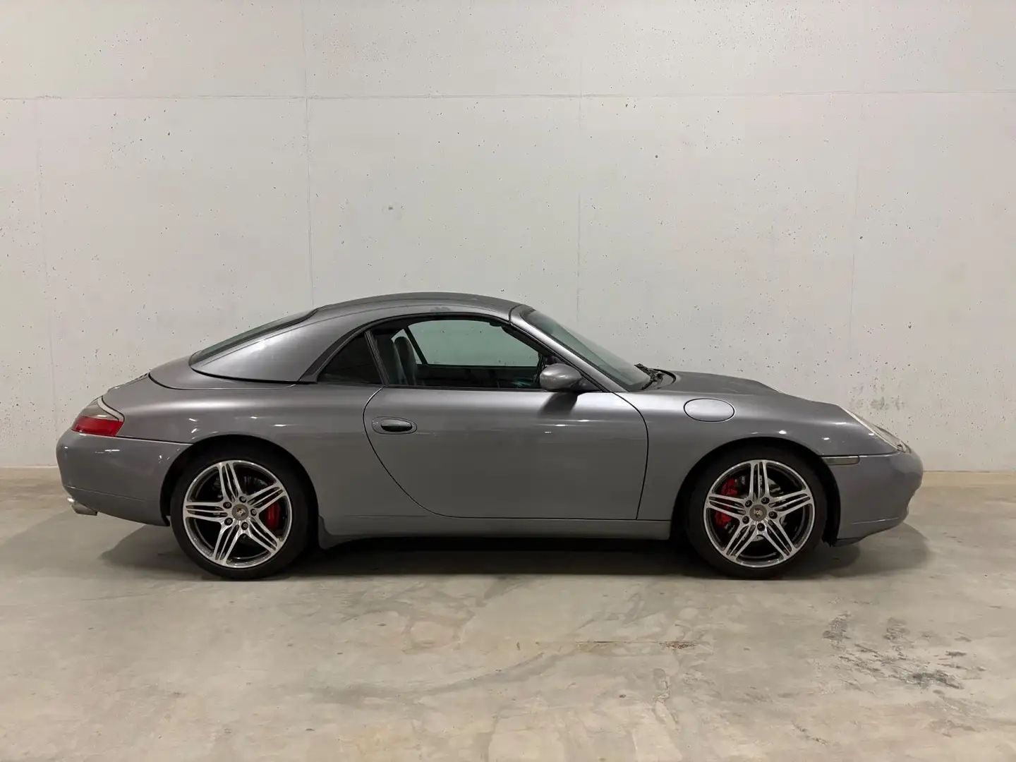 Porsche 911 Cabrio 3.4 Carrera Automaat Hardtop Gris - 2