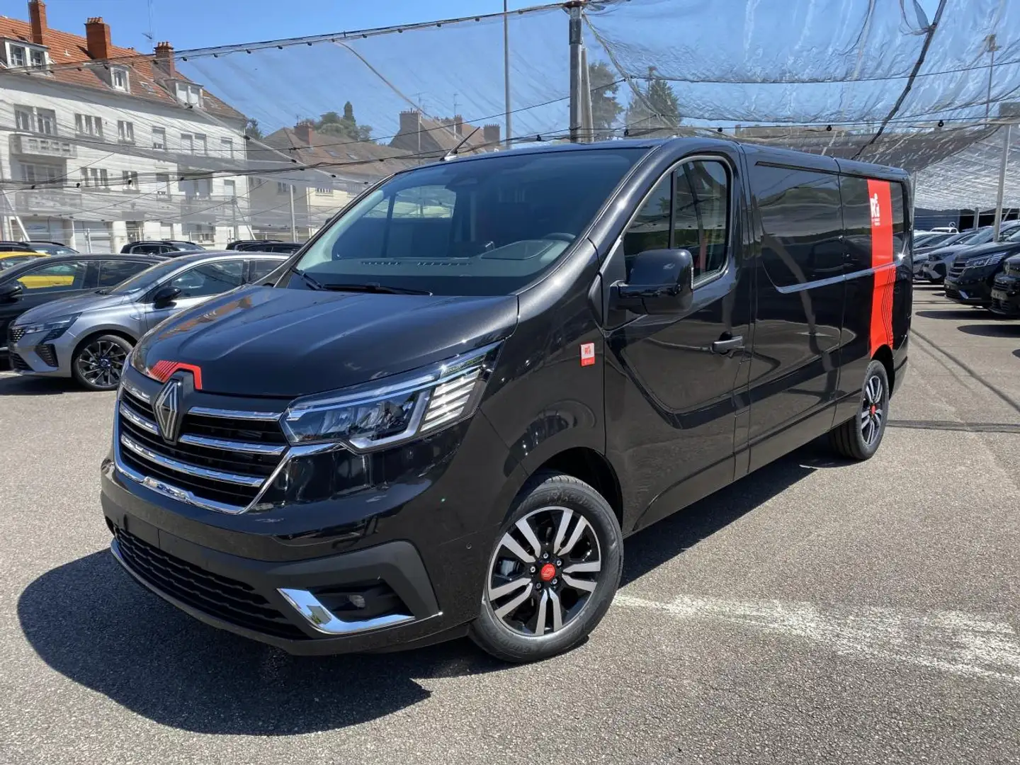 Renault Trafic L2H1 FOURGON 3000 Kg 2.0 Blue dCi 150 BVA9 RED EDI Noir - 1
