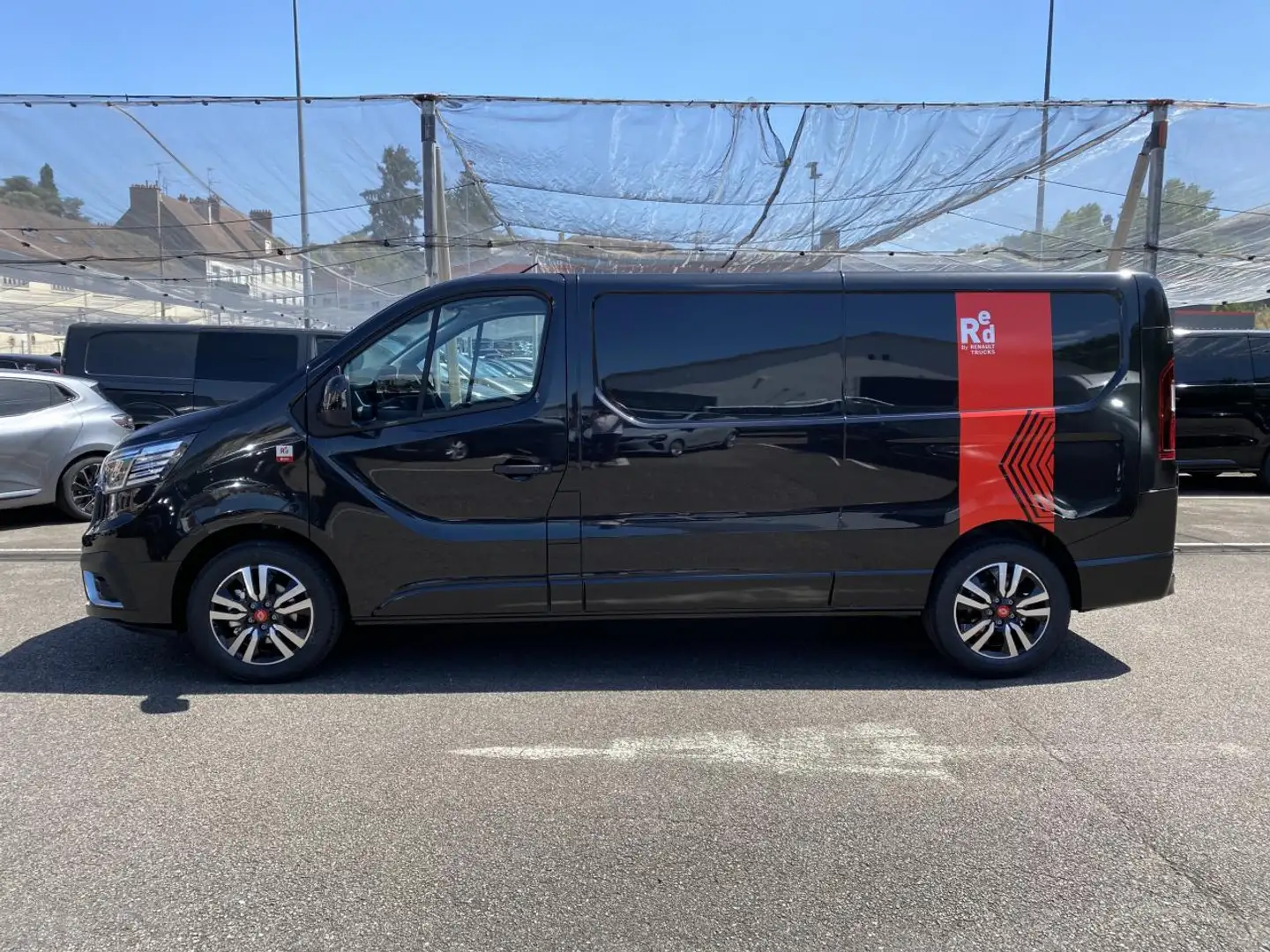 Renault Trafic L2H1 FOURGON 3000 Kg 2.0 Blue dCi 150 BVA9 RED EDI Noir - 2