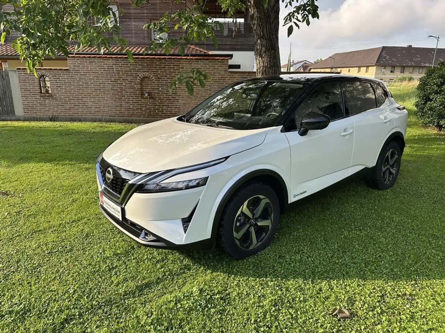 Nissan Qashqai N-Connecta 1.5 VC-T e-Power Weiß - 1