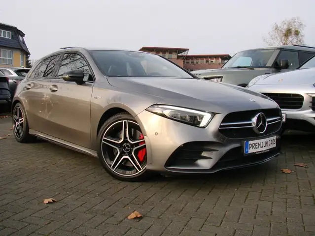 Mercedes-Benz A 35 AMG 4Matic Distronic+ Night-Paket Pano 360º Multibeam