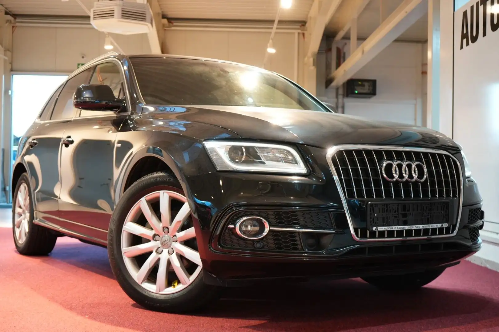 Audi Q5 2.0 TDI S-Line *NAVI*LED* Nero - 1