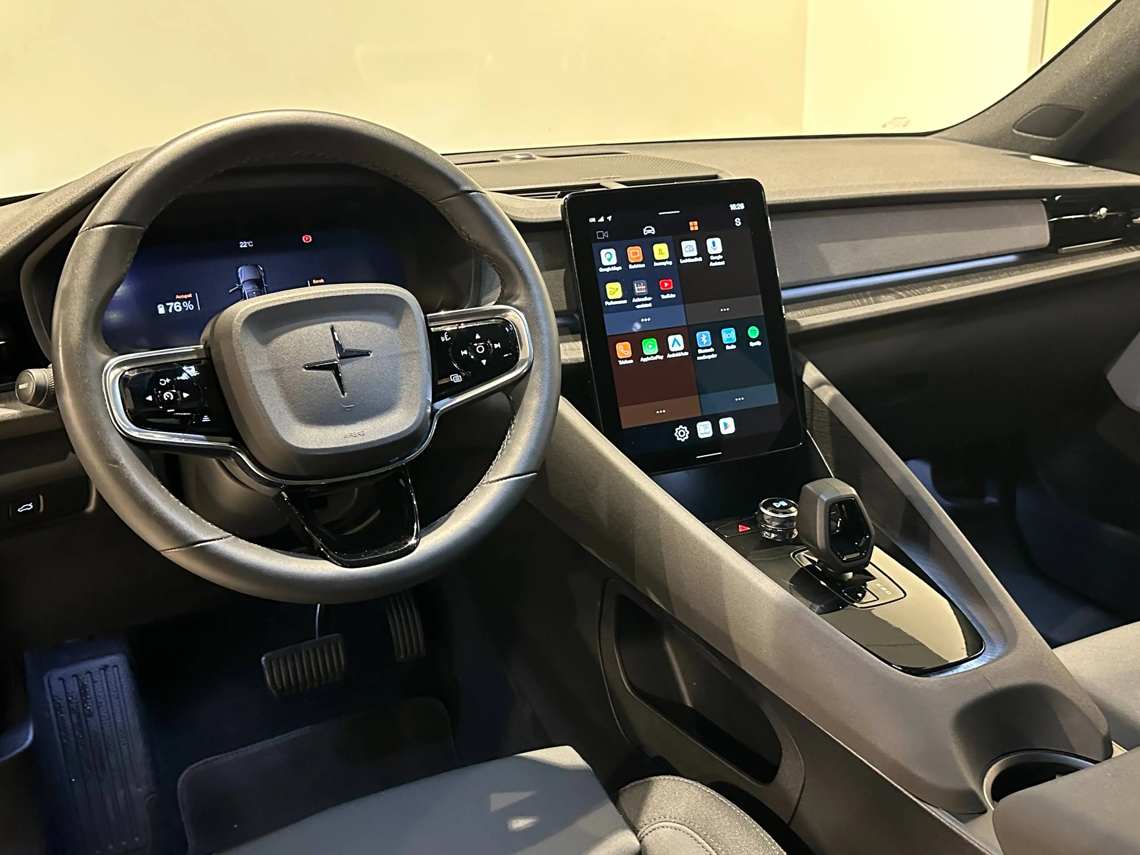 Polestar 2 Polestar 2+ Pilot + Plus Pack — photo 4