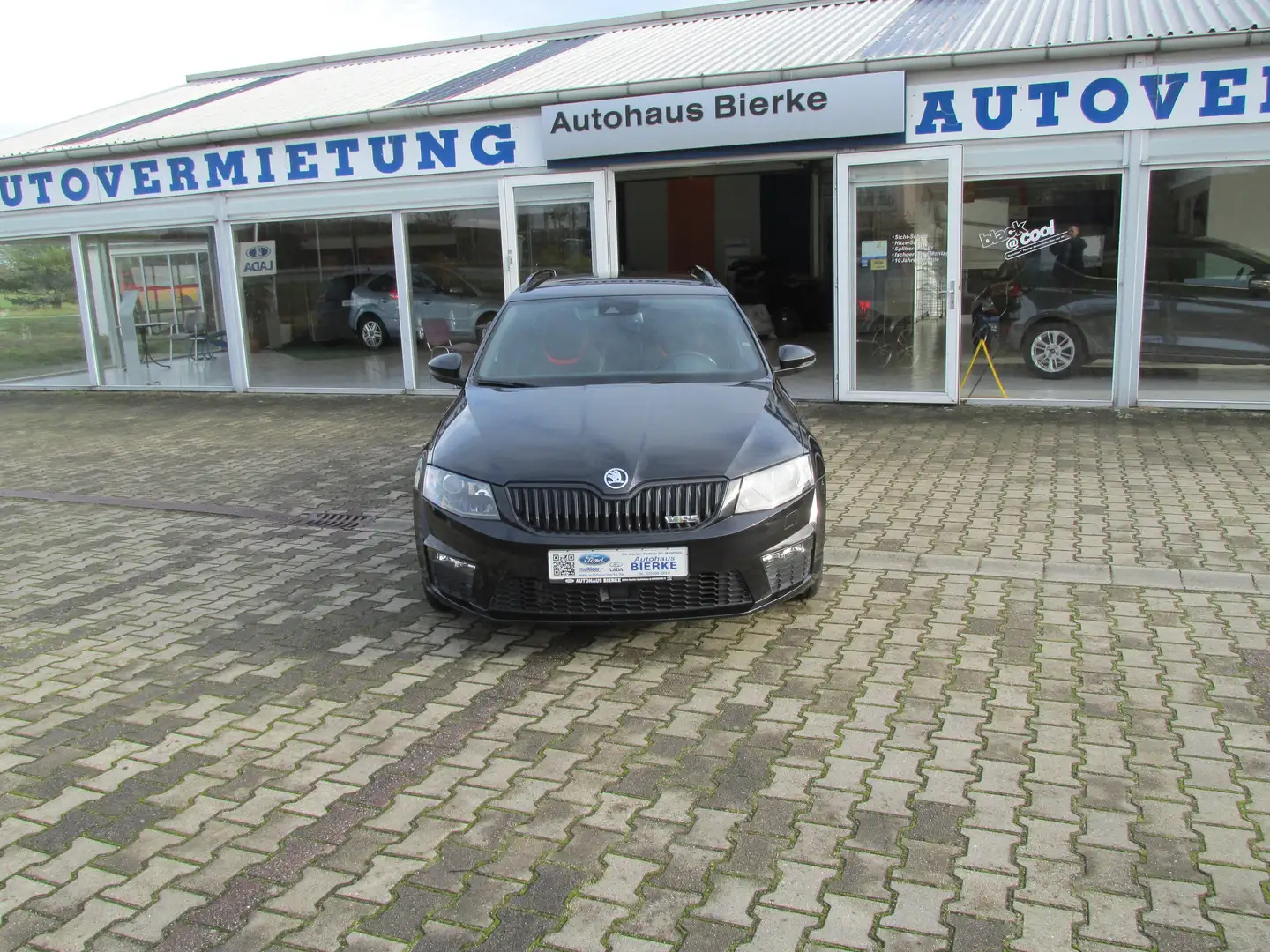 Skoda Octavia 2.0 TDI Combi RS/KAMERA/SPUR/KEYLESS/EU6 Schwarz - 2