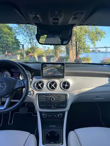 Mercedes-Benz GLA 2016 — photo 6
