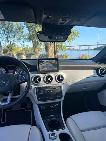 Mercedes-Benz GLA 2016 — photo 3