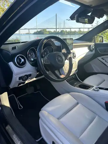 Mercedes-Benz GLA 2016 — photo 8