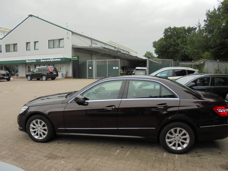 Mercedes-Benz E 220 E 220 CDI BlueEfficiency Xenon AHK Autom. — photo 12