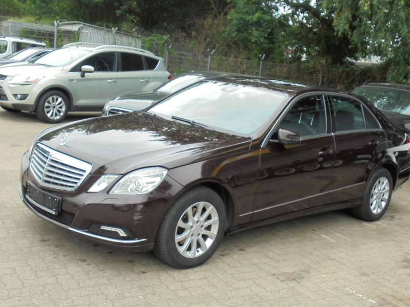 Mercedes-Benz E 220 E 220 CDI BlueEfficiency Xenon AHK Autom.