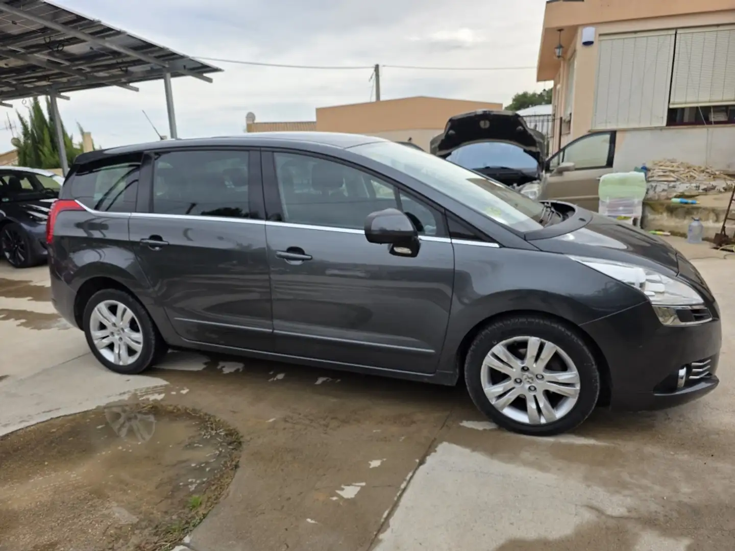 Peugeot 5008 1.6HDI Sport Pack - 2