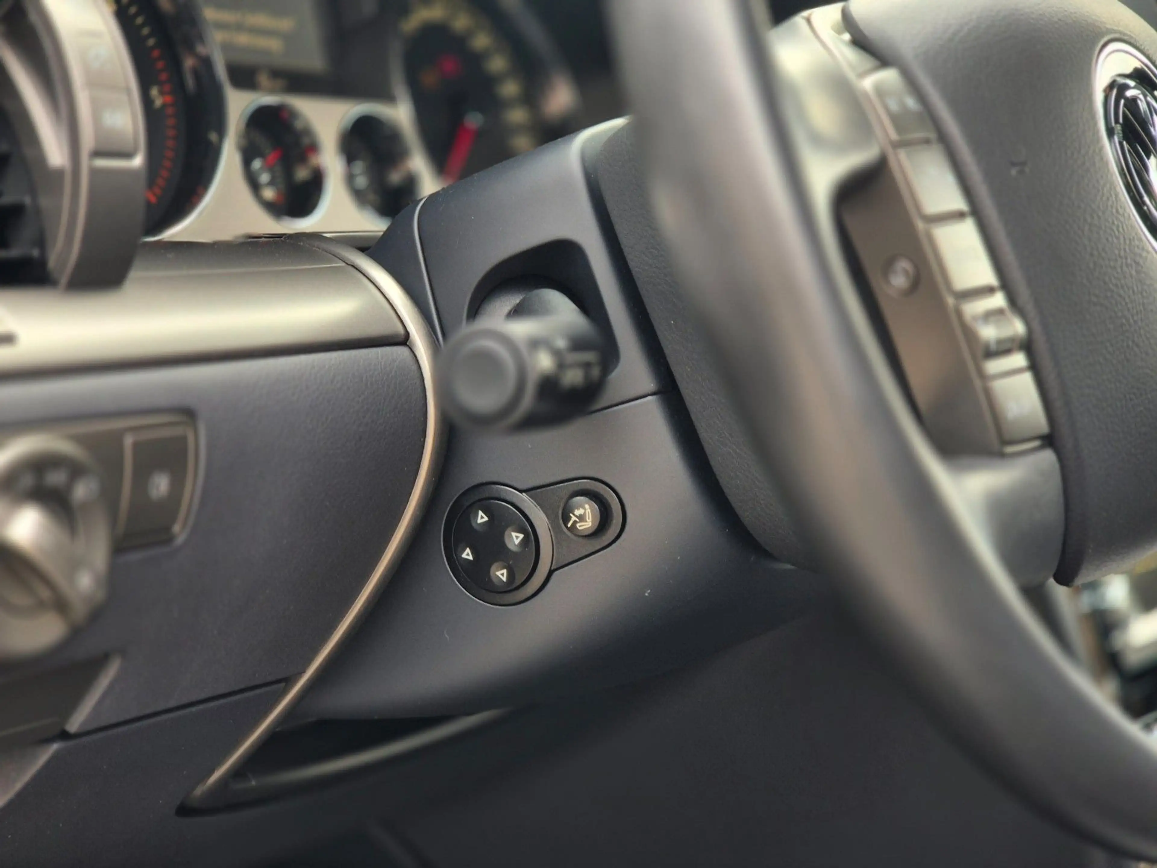 Volkswagen Phaeton V6 TDI 5-Sitzer 4Motion ACC Dynaudio — photo 12