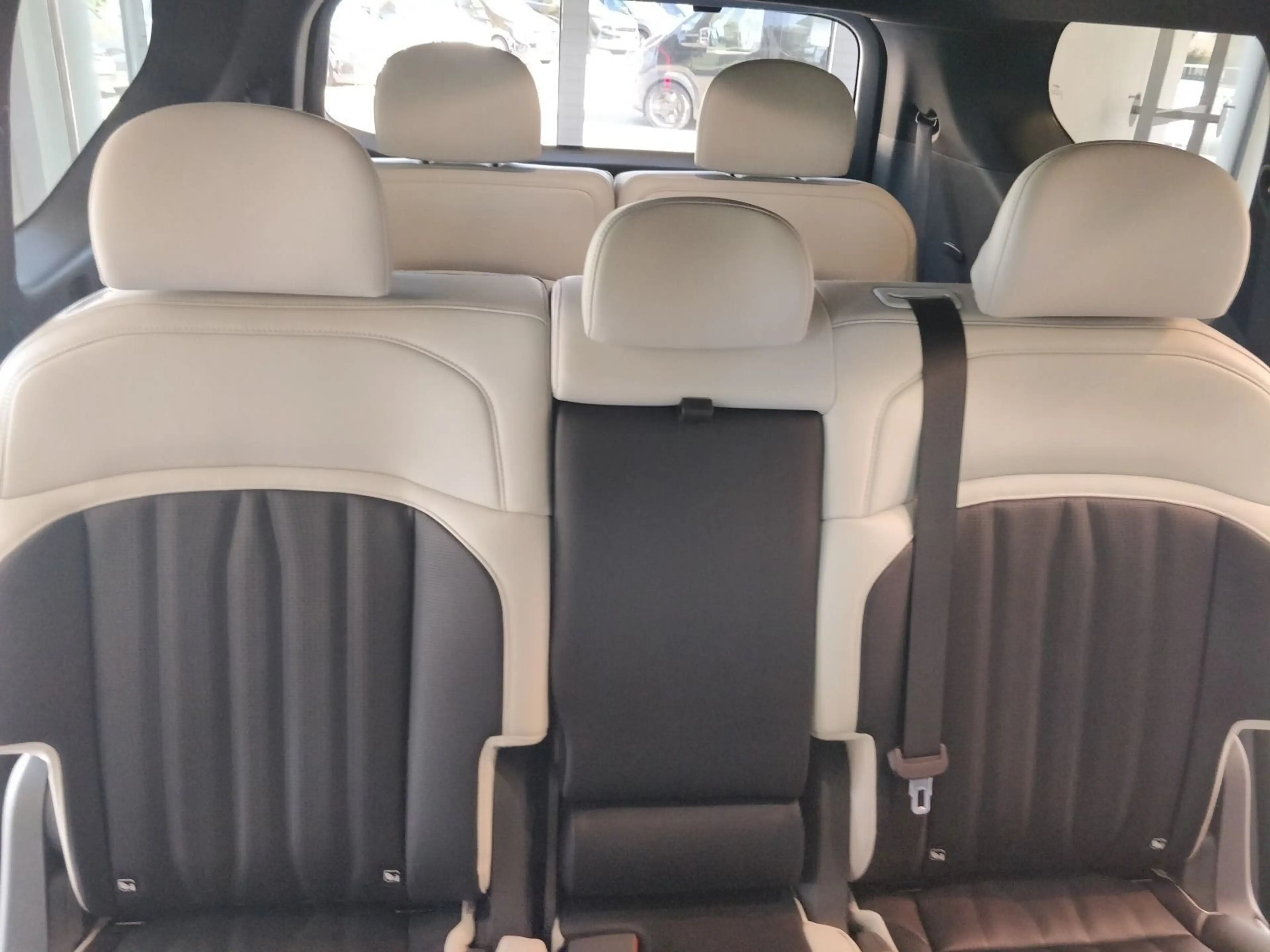 Kia EV9 4WD GT-line PANO WÄRME HdUp 360 RELAX 7S NAV — photo 14