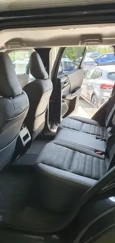 Mitsubishi Outlander view 8