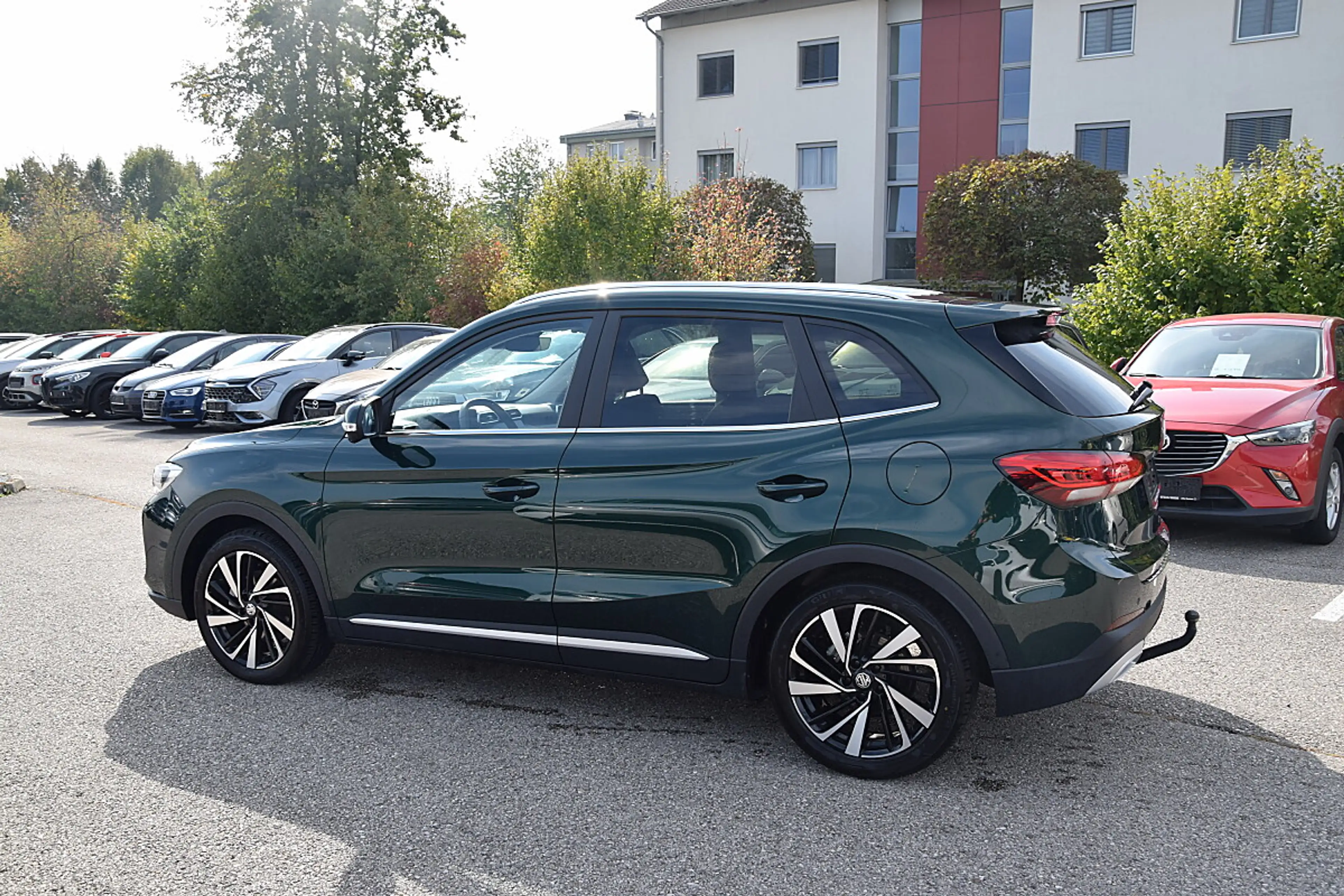 MG ZS 1.5 Hybrid+ Luxury **8 Fach Bereift, AHK** — photo 4