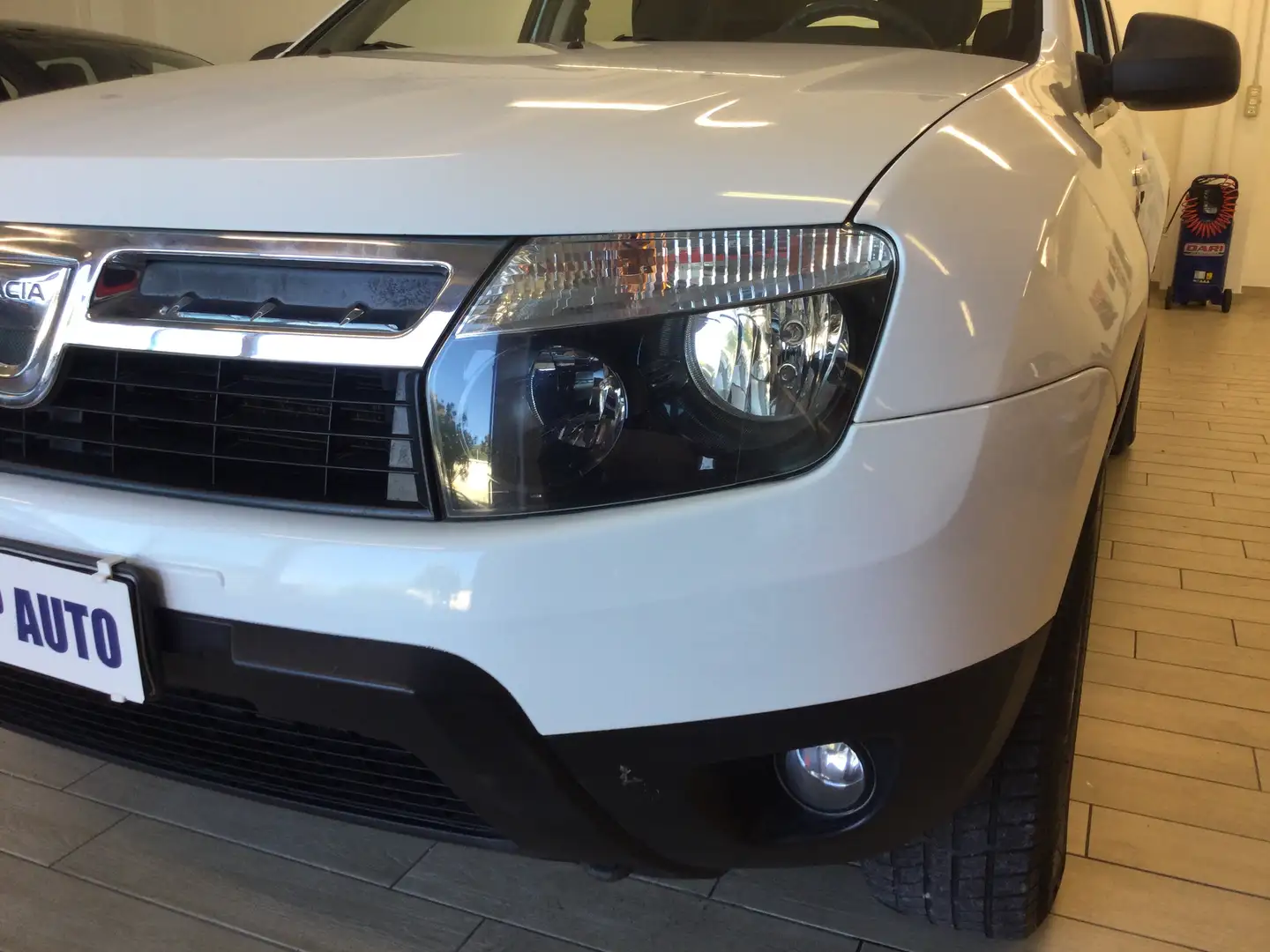 Dacia Duster 1.6 Laureate Gpl 4x2 110cv Blanc - 2