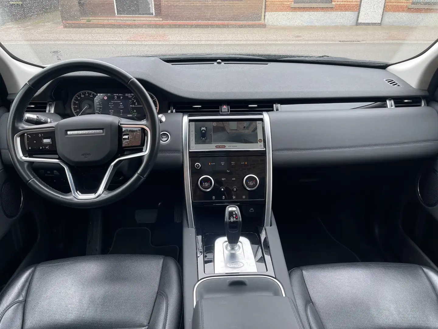 Land Rover Discovery Sport - 2