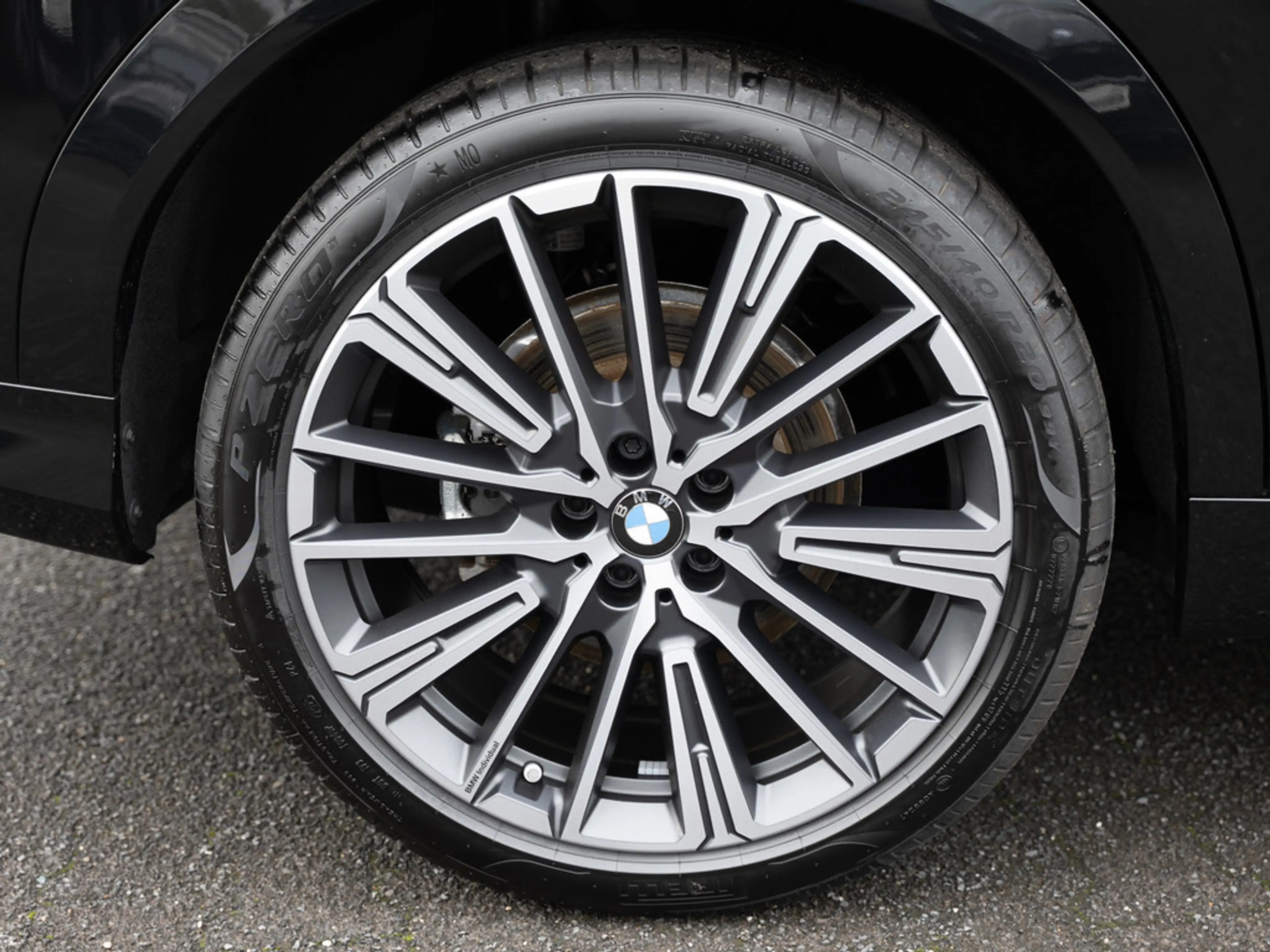 BMW iX2 xDrive30 M-Sport PANO AHK HUD 360° LED — photo 10