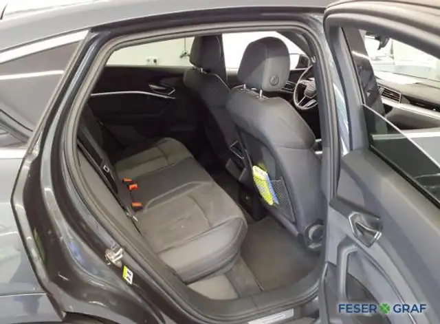 Audi Q8 E-Tron view 10