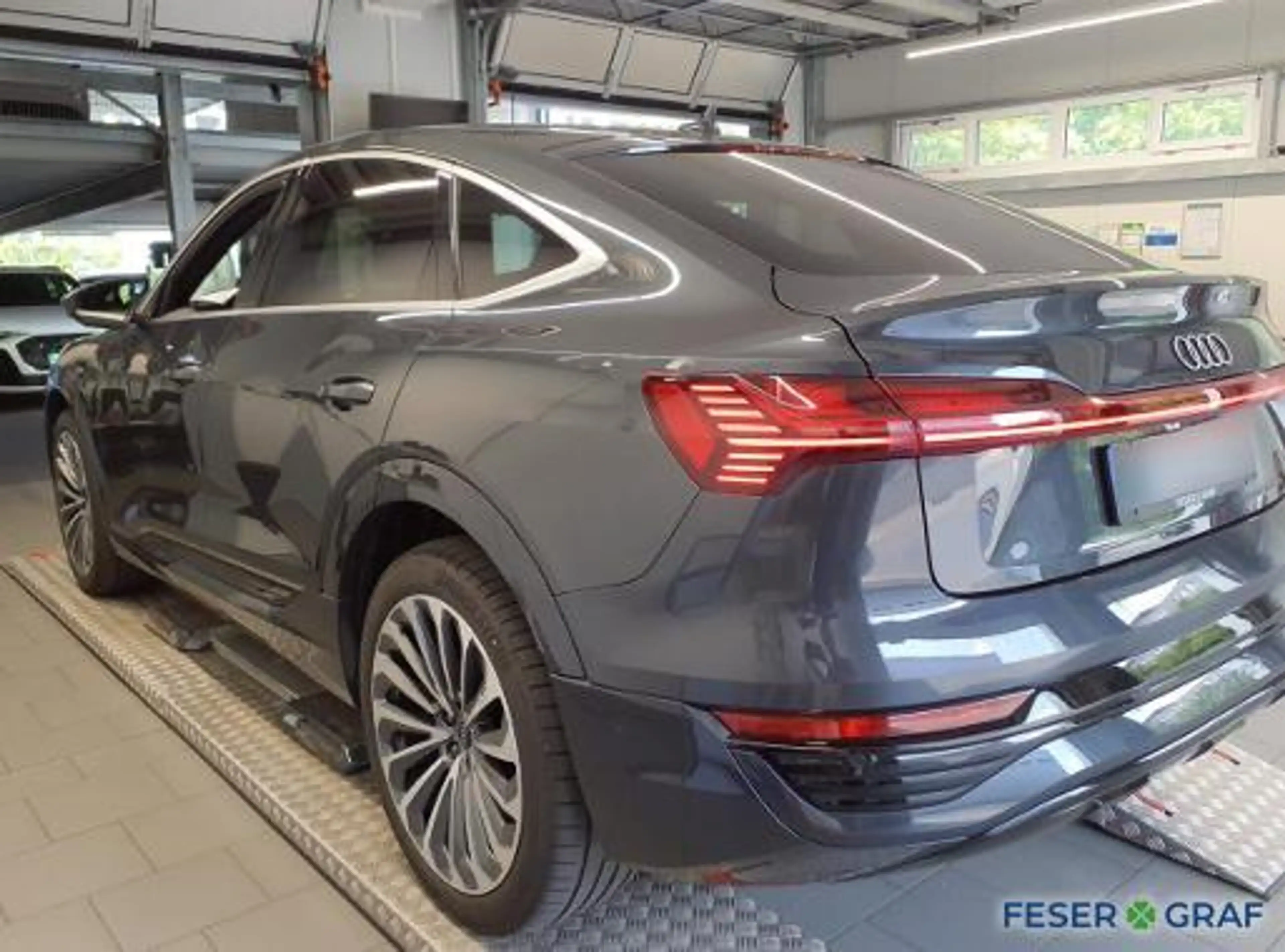Audi Q8 e-tron 50 Sportback S Line Int Navi,Matrix,Kameras,21Zoll — photo 4