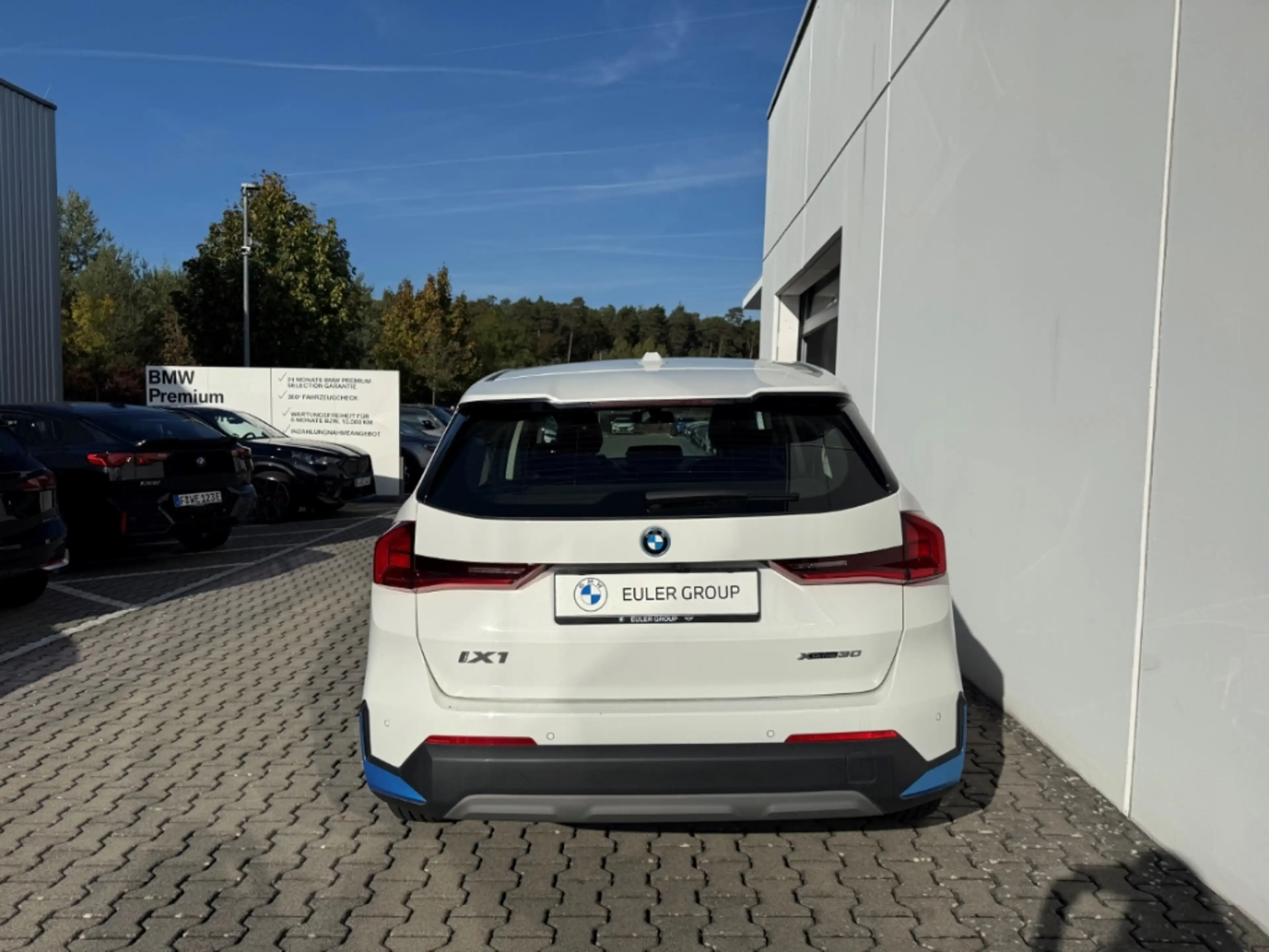 BMW iX1 xDrive 30 AD AHK-klappbar AHK Panorama Navi Digita — photo 5