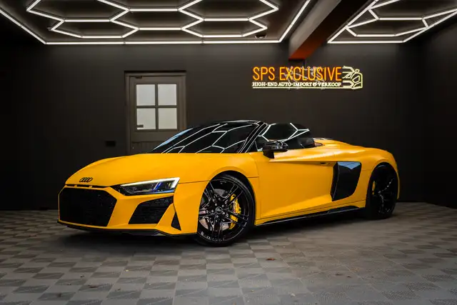 Audi Spyder 5.2 performance quattro / Buckets / Caprist